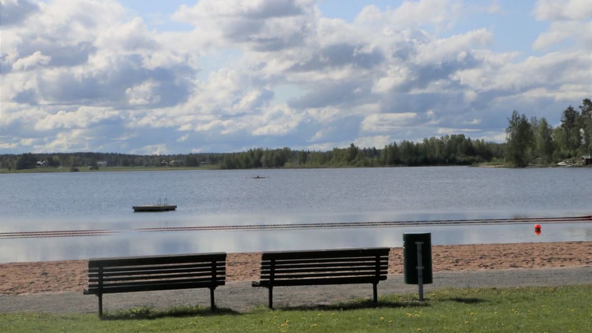 Nainen kuoli veteen Lauttasaaressa